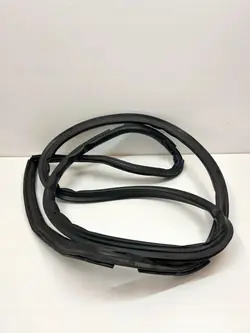 OEM A2318890098 moottoritilan tiiviste Mercedes SL 231