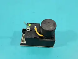 Centrale vergrendelingspomp OEM 8L0862257L voor Audi A3 8L