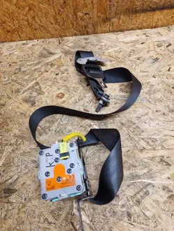 Toyota Verso 2014 Front Seat Belt Left Side OEM 0589P1000405