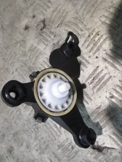OEM MECHANIZM KORBKA OTWIERANIA SZYBY LEWY TYŁ RENAULT MEGANE III