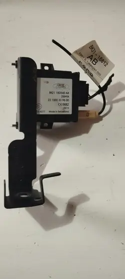 OEM BK21-18D540-AA Antenn för Ford Transit MK8