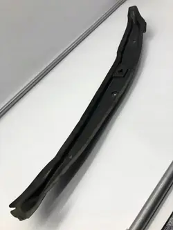 Stänkskärmsslut OEM A1778890100 Mercedes-Benz