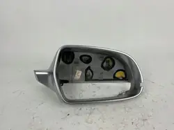 Oikea peilin kotelo OEM 8E0857528A Audi A4 B8