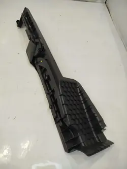OEM 3G9858831 Linke Dachträgerstütze für VW Passat B8