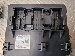 VW Mukavuusmoduuli OEM 5K0937084K Sharan 2013
