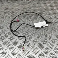 USB Pistorasian Kaapeliasennus Mercedes CLS II 218