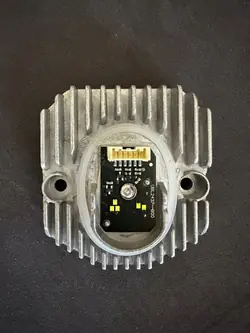 LED-strålkastarregulator vänster OEM 63117214939 BMW 5