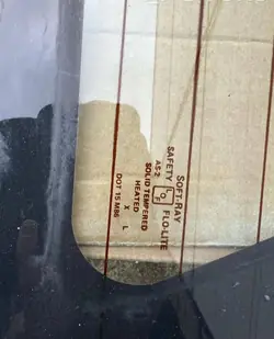 Vitre arrière Cadillac Fleetwood OEM Dot15M86