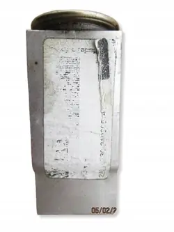 Piezas aire acondicionado Toyota Aygo OEM F668674BB - Usado