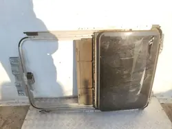 Toit Ouvrant Chrysler Pacifica OEM RTX100911