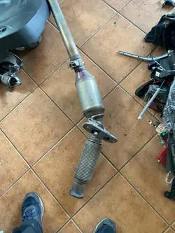 Catalizador OEM 18864 para VW Audi Skoda 2.0 TDI