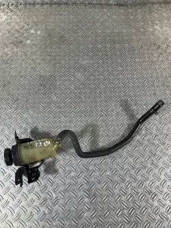 Ford Transit MK8 servostyrningsbehållare BK21-3R700-BB