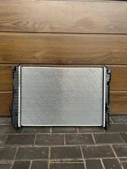 Radiateur CHEVROLET AVEO T255 95227753