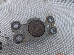 VOLVO S60 II V60 10-18 Moottorin Kiinnike 31316876