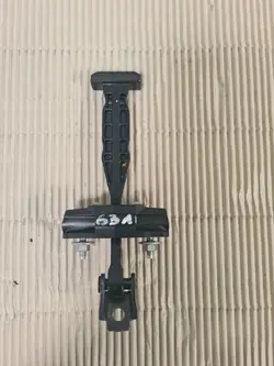 OEM 804300463R Ovenpysäytin Etu L=P Renault Trafic