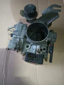 Corps de papillon Toyota 89452-10010