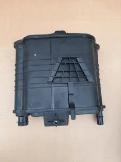 Brandstof koolstoffilter OEM A1774705300 - Gebruikt