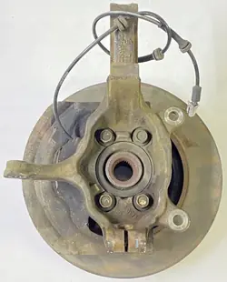 Pivot avant gauche Nissan Qashqai J10 2.0 DCI avec ABS
