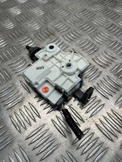 OEM 7703042020 Polttoaineläppätoimija Toyota RAV4:lle