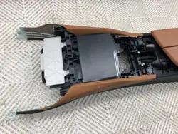 Mittkonsoll OEM LORK-389-123346 för BMW G30 Sedan