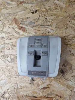 Mercedes-Benz C W204 sisävalaistus OEM A2049009702