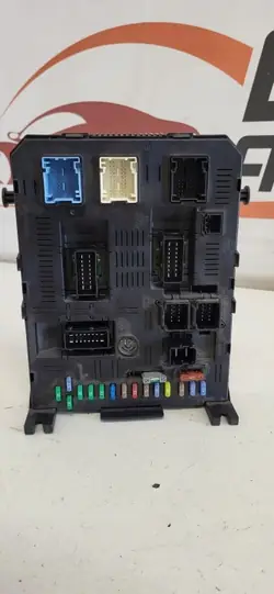 Módulo Confort OEM 216777914 para Citroën C5 II Break
