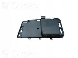 Prise USB Toyota OEM 588130D030 - Occasion