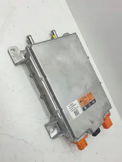 Jännitemuunnin Chevrolet Volt II OEM 24281923