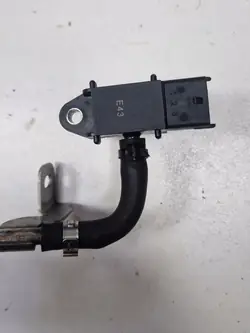 Pakokaasutunnistimen Putki OEM 55566187 Opel Insignia A:lle