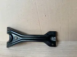 Volkswagen Caddy Framskärm Låshållare