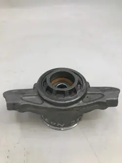 SEAT LEON Bakre höger stötdämparfäste OEM 5Q0513353