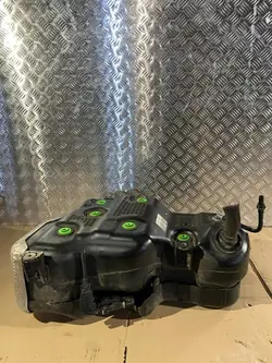 Réservoir AdBlue OEM 31500D7900 pour Kia Sportage 2019