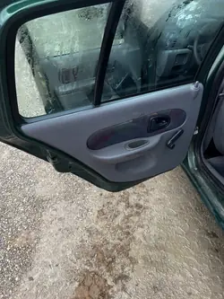 OEM BOCZEK DRZWI TYŁ LEWY CLIO 2 II 98-01 5DRZWI