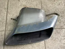 Audi A4 B9 8W Vaimenninpää OEM 8W0253825M