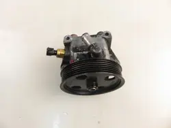 Ohjauspumppu OEM 4M513A696AD - Käytetty ZF