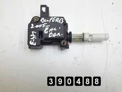 Bränsletanklucka Motor SKODA SUPERB I 3B0959781D