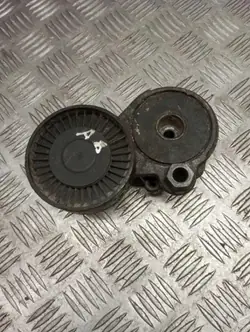 Audi RS6 C5 hihnaväännin OEM 077903133E