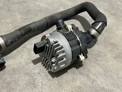 Pompe à eau OEM A0005002400 pour Mercedes AMG GT