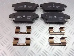 Fram bromsbelägg OEM 13412810 för Opel Zafira C