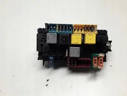 CAIXA DE FUSÍVEIS MERCEDES CLASSE B