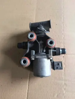 AdBlue-lämmittimen venttiili OEM 4012124C DAF XF 106