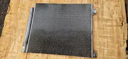 OEM 921009251R J11 AC-kondensor för Nissan Qashqai