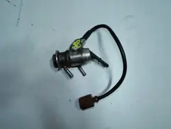 Injecteur AdBlue OEM 04L131113R pour VW Caddy III 2.0 TDI