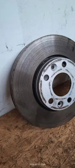 Jarrupalat edessä 280mm + puristimet OEM 4433213