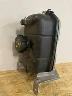 Tasaussäiliö Jeep Wrangler JL 2018+ OEM 68364312AC