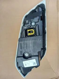 Feu LED de toit DAF gauche OEM 2272641 halogène