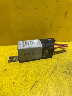 Fläktrelä Mercedes W639 OEM A0035422019 - Begagnad