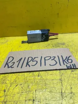 Relé ventilador Mercedes W639 OEM A0035422019 - Usado