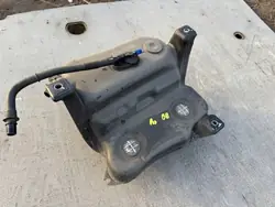 AdBlue-säiliö OEM 3Q0131877D VW Passat B8 Farmarille