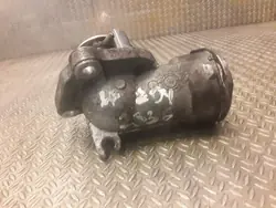 Mercedes-Benz Termostaatti OEM 6422000215 C-luokka W204